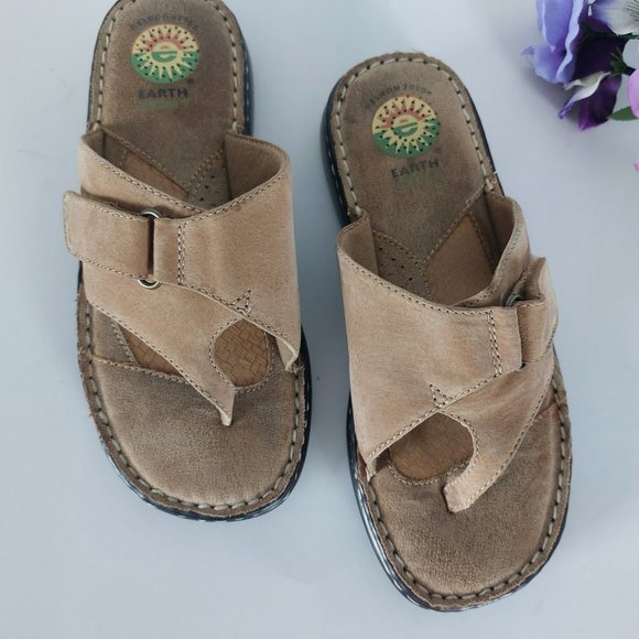 Earth Spirit Tan Sandals - Picture 2 of 15